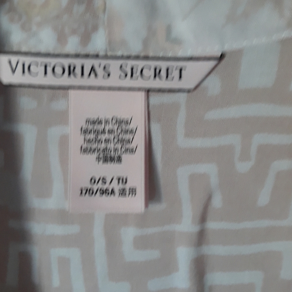 VICTORIA SECRET KIMONO ROBE SZ ONE SIZE - Picture 3 of 8